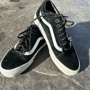 Women’s canvas Old Skool Vans